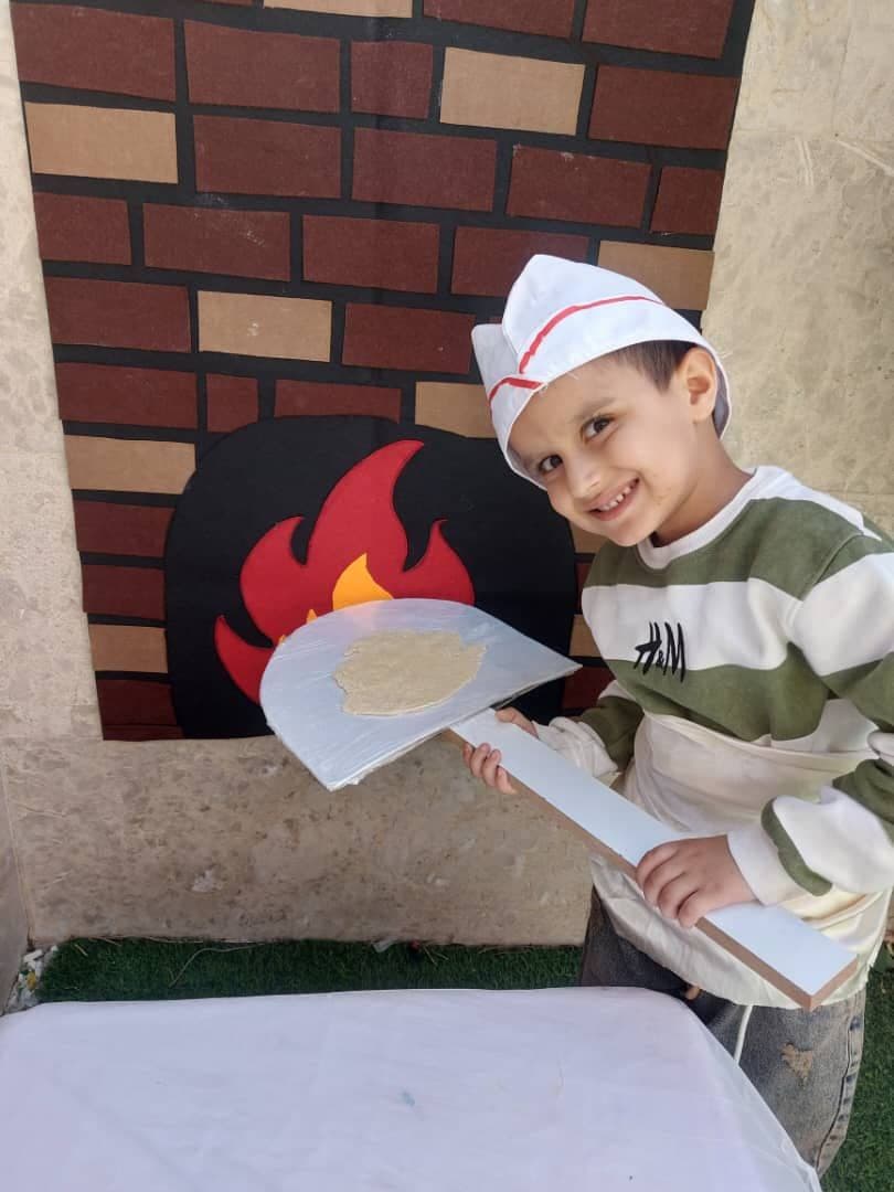 کودکستان و دبستان روشنفکران