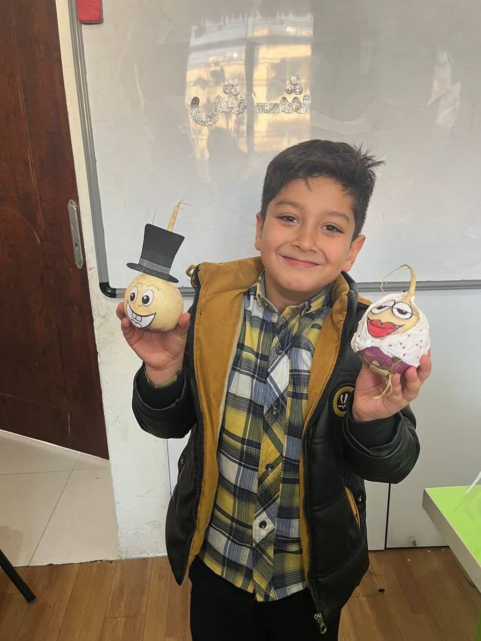 کودکستان و دبستان روشنفکران