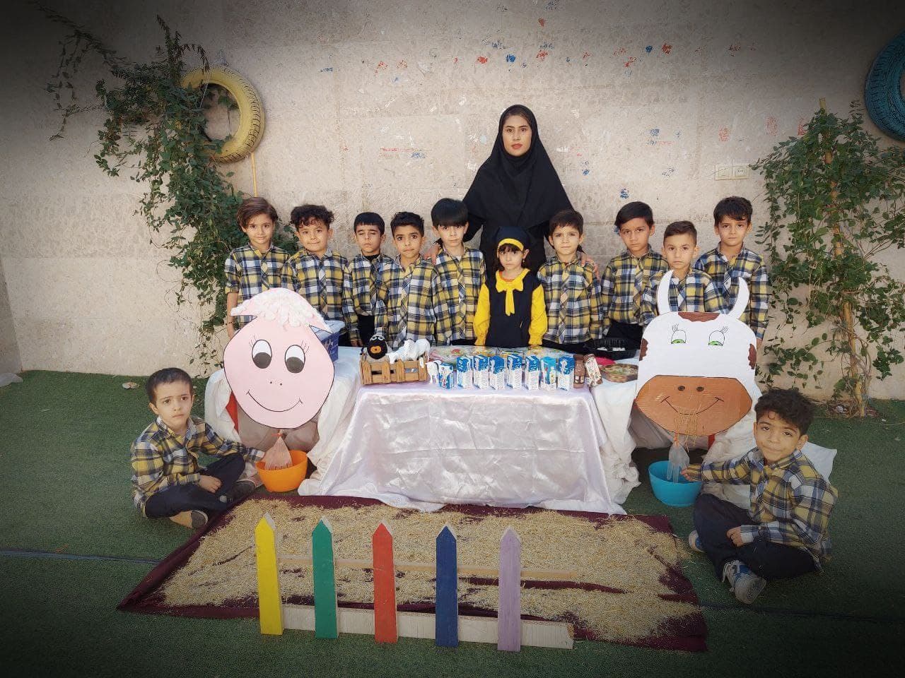 کودکستان و دبستان روشنفکران